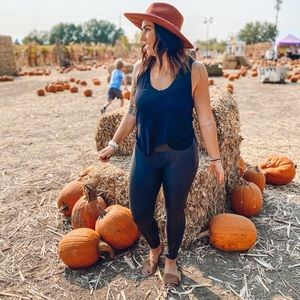 Meet your Posher, Janelle